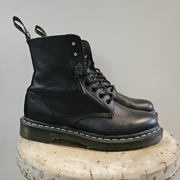Dr.Martens 1460 Nappa 8-eye smooth leather lace up boots 38 - Picture 2 of 6